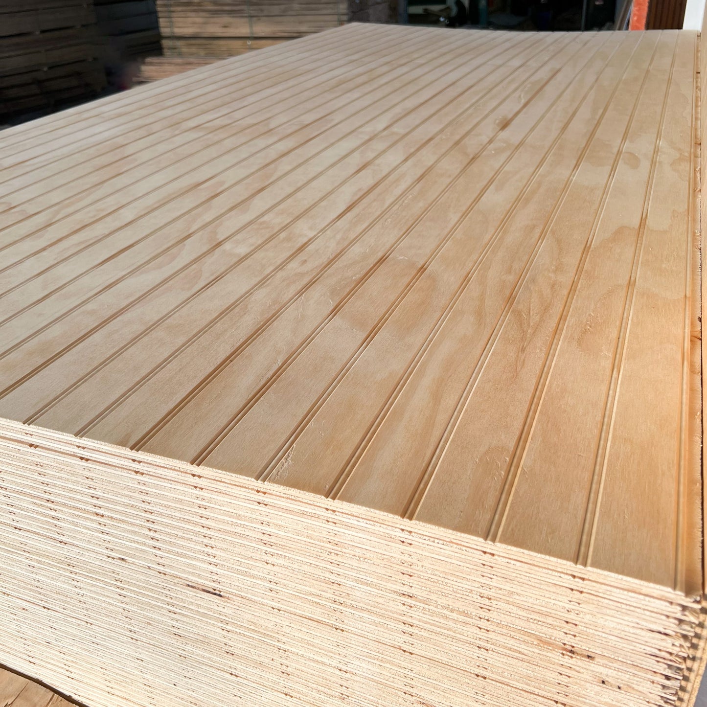 TERCIADO RANURADO COLONIAL 9MM