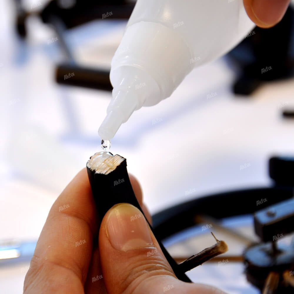 KIT ADHESIVO Y ACTIVADOR 705 200ML AKFIX