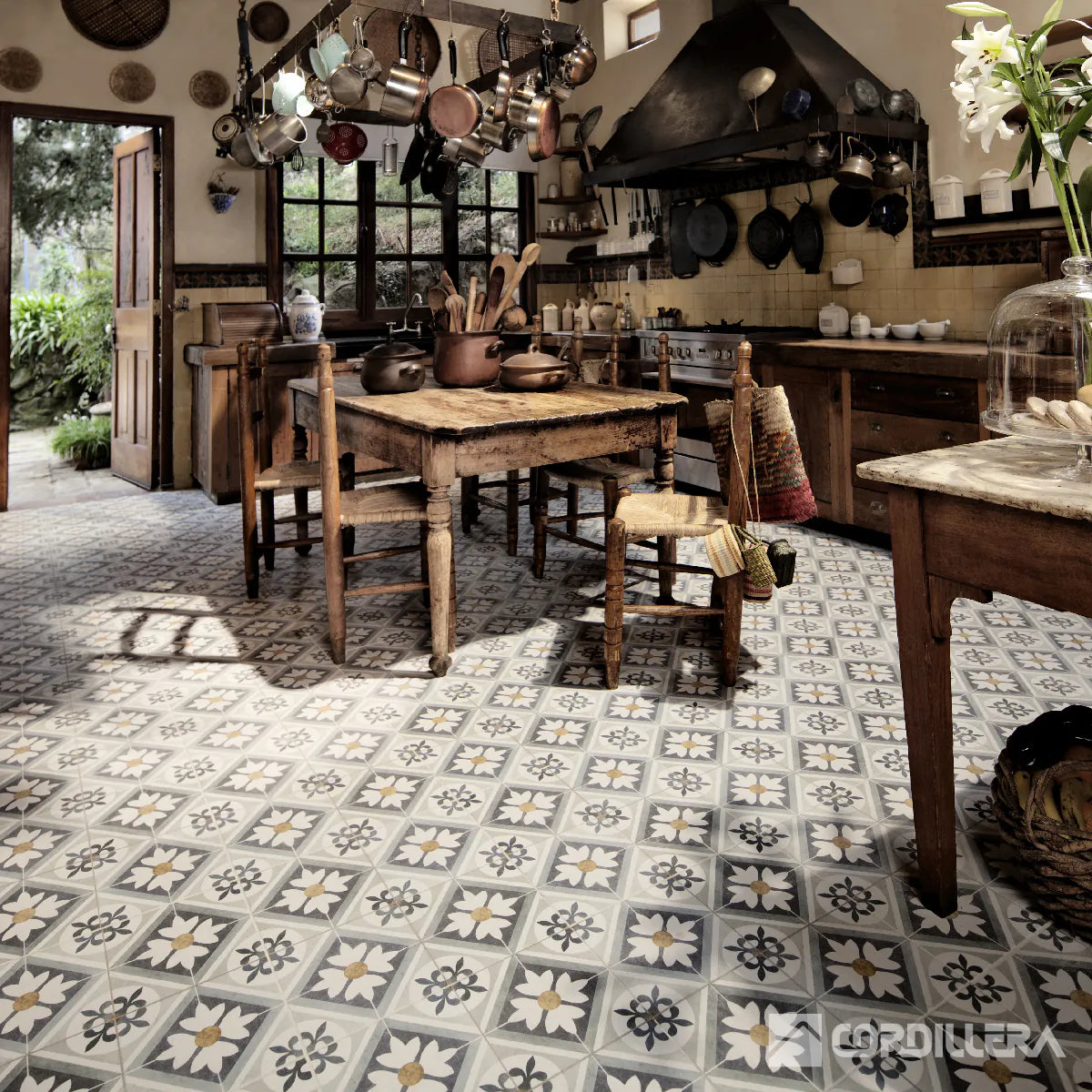 CERAMICA FLOWER BLUE 45 X 45 CAJA 2.29 MTS2