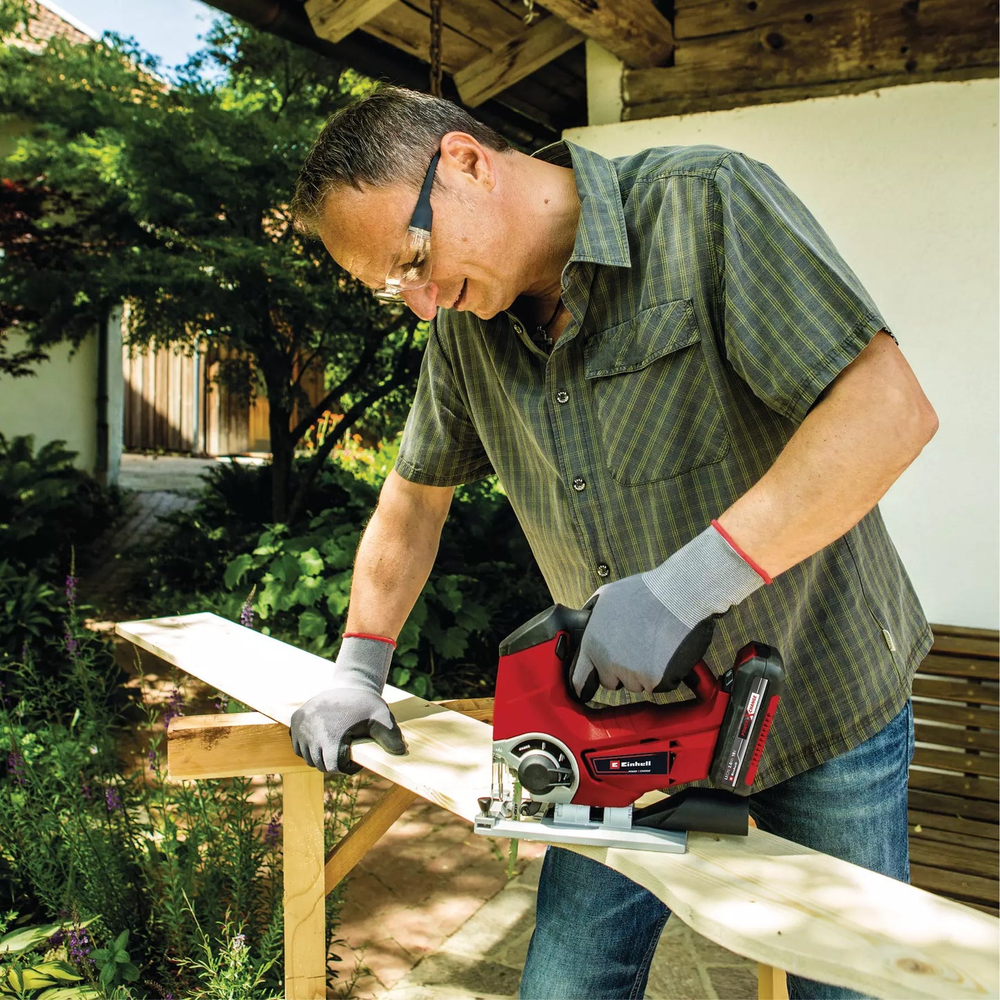 SIERRA CALADORA INALAM. EXPERT 2400RPM SIN BATERIA